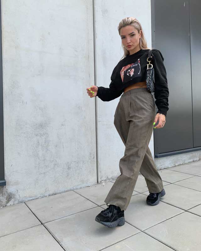 Look of @lauravasnier from 16 Julio, 2019 | 21 Buttons