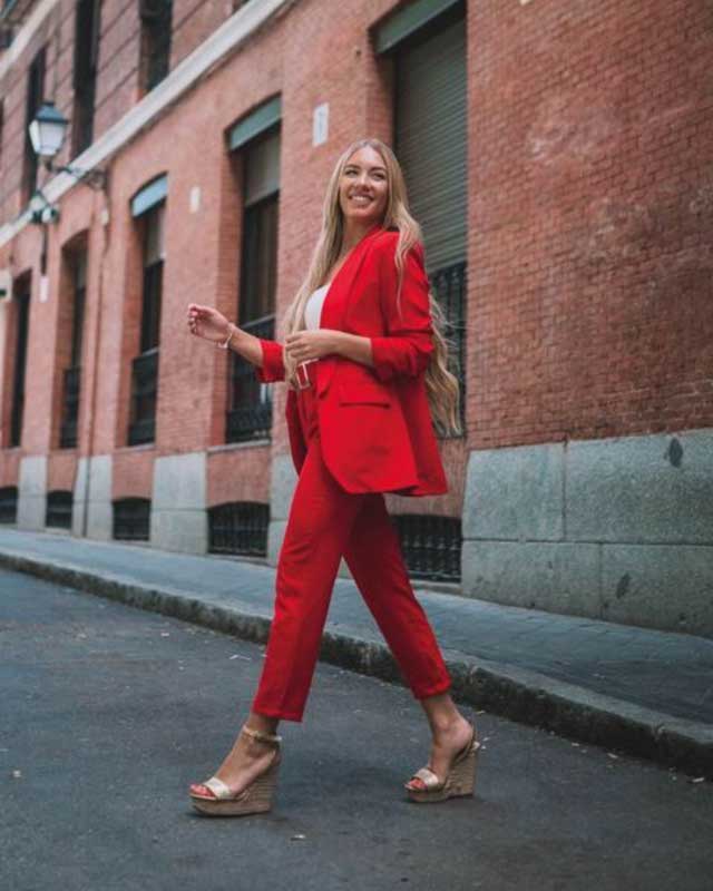 Look of @.edurne. from 27 September, 2019 | 21 Buttons