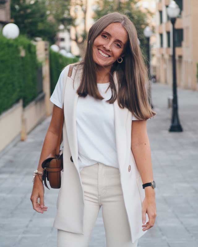 Look of @anaffnandez from 14 Septiembre, 2019 | 21 Buttons