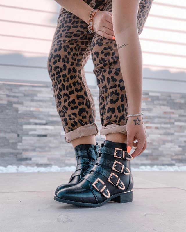 O look de @_littleflow de 24 Setembro, 2019 | 21 Buttons