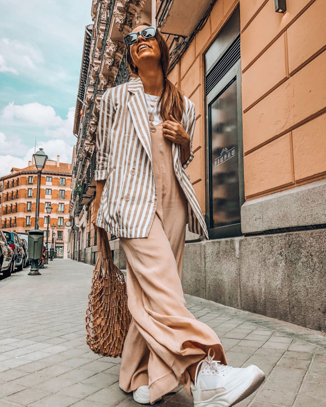 Look von @armariodesilvia vom 9 Mai, 2018 | 21 Buttons