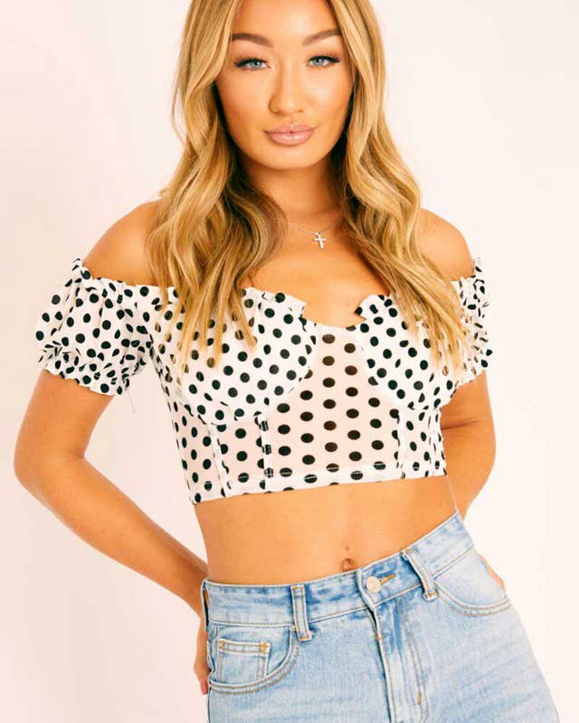 Look of @mariarizzo37 from 26 August, 2019 | 21 Buttons