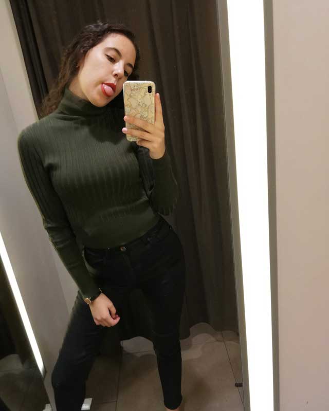 O look de @cristin_iti de 1 Outubro, 2019 | 21 Buttons