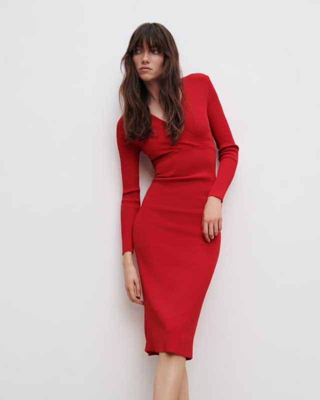 Look of @belenc15 from 11 December, 2020 | 21 Buttons