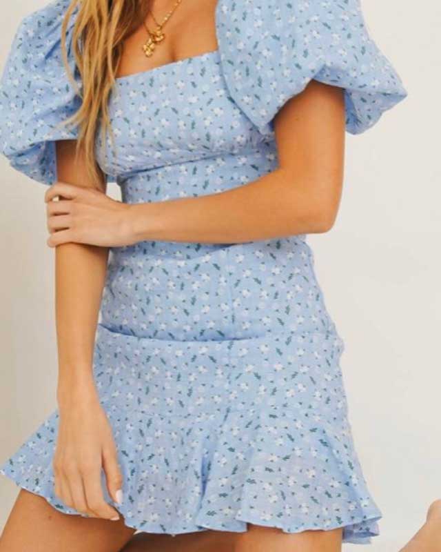 Look of @martatenam from 9 April, 2020 | 21 Buttons