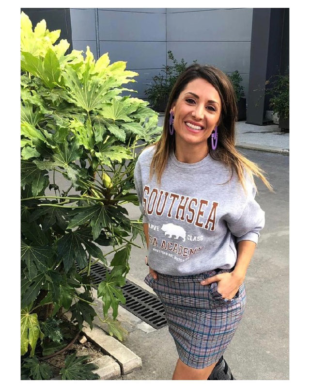 Look von @nagore_robles vom 27 Oktober, 2018 | 21 Buttons