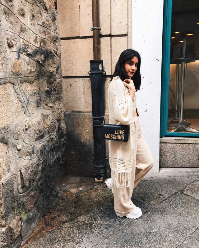 Look von @saravazquezramos vom 14 April, 2019 | 21 Buttons