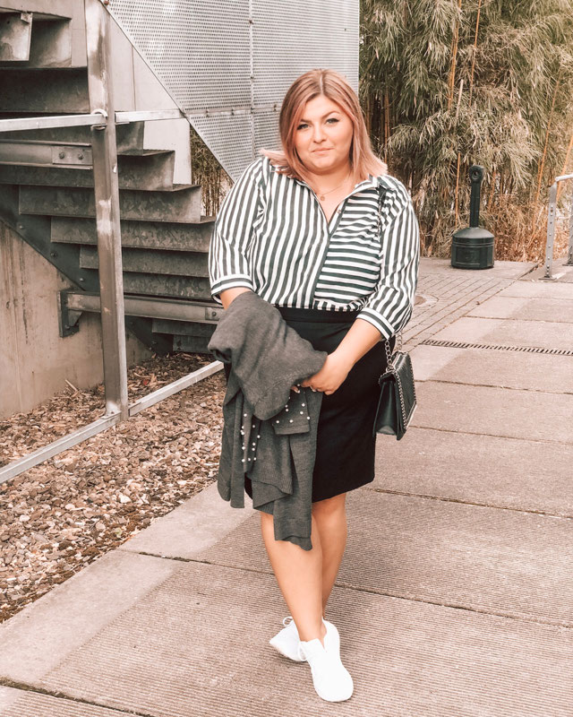 Look of @elabonbonella from 5 September, 2018 | 21 Buttons