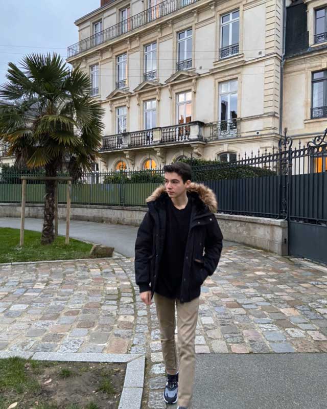 Look of @charlesjs from 12 January, 2020 | 21 Buttons