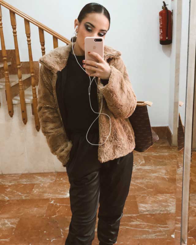Look of @raquelgiltz from 29 Enero, 2020 | 21 Buttons