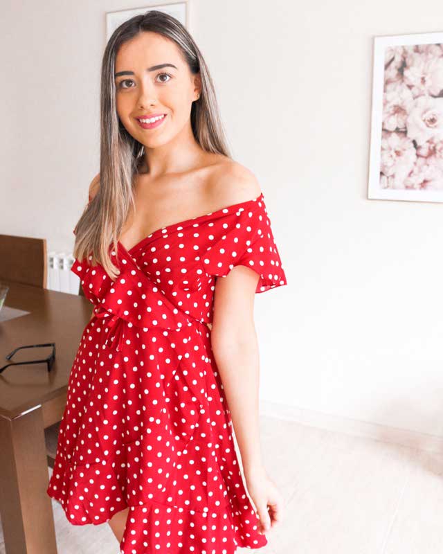 Look of @carla_dios from 9 May, 2020 | 21 Buttons
