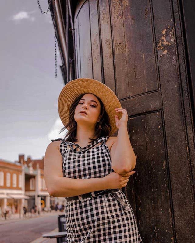 Look von @albertinesarah vom 29 März, 2019 | 21 Buttons