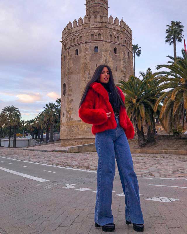 O look de @carmentorresbla de 7 Janeiro, 2021 | 21 Buttons