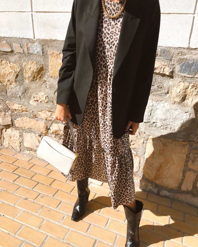 Look of @paucremades from 10 Noviembre, 2019 | 21 Buttons