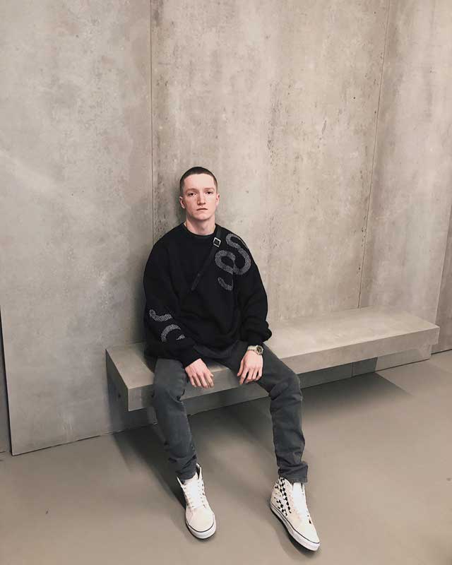 Look of @jstin from 16 February, 2019 | 21 Buttons