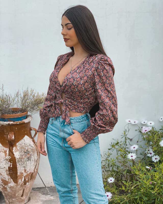 Look of @raquelbrv from 6 April, 2020 | 21 Buttons