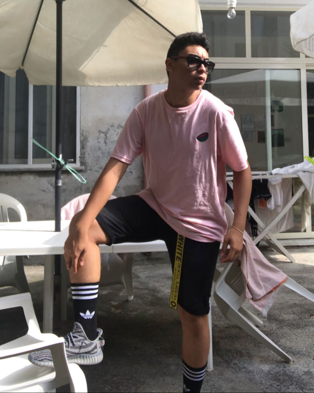Tenue de @emashino__hyped datant du 8 Août 2018 | 21 Buttons