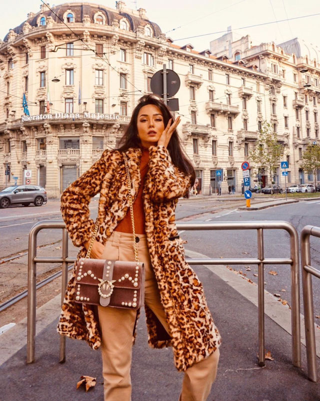 O look de @dilettamenta de 23 Outubro, 2018 | 21 Buttons