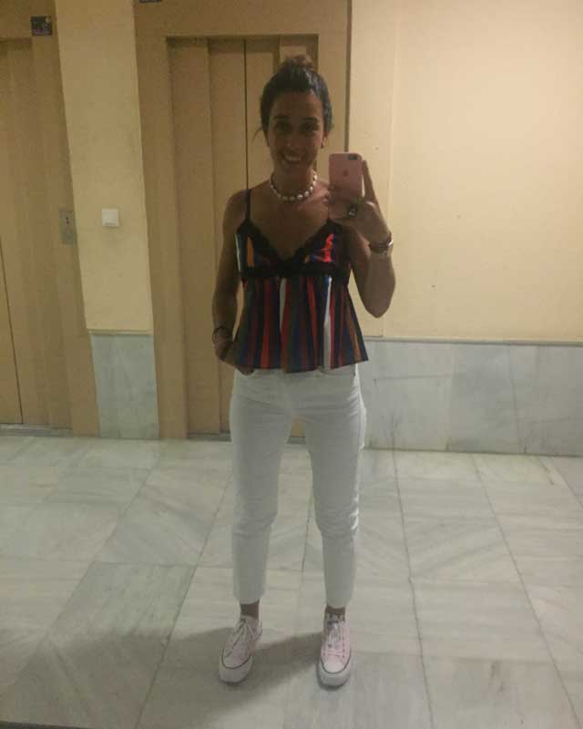 Look of @susana94ro from 9 April, 2020 | 21 Buttons