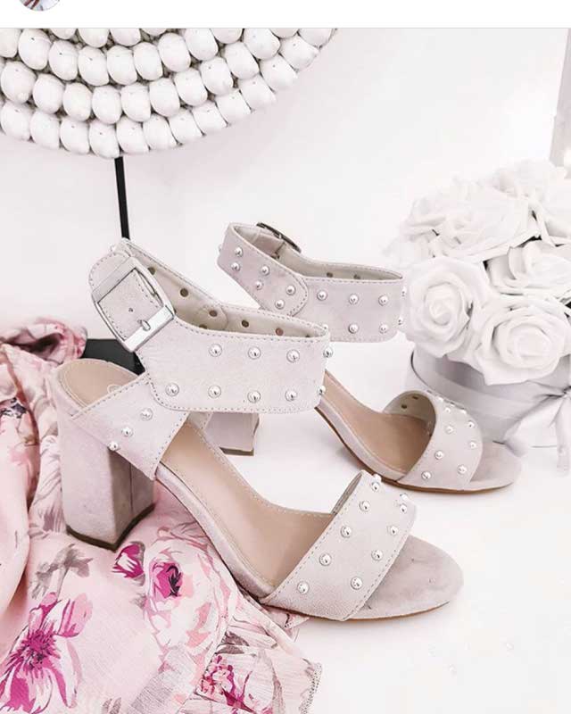 Look von @modressmode vom 17 Juni, 2019 | 21 Buttons
