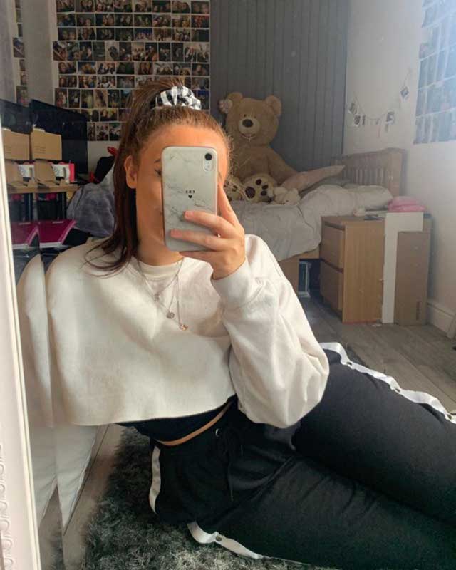 @ebonymcintoshxo kullanıcısının 22 Mart 2020 görünümü | 21 Buttons