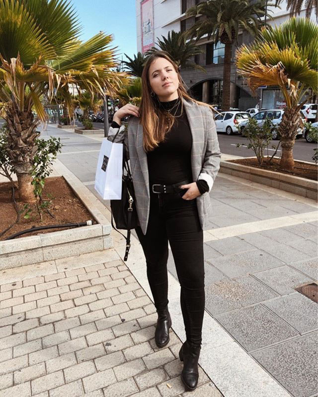 Look von @angelesxalvz vom 7 Januar, 2019 | 21 Buttons