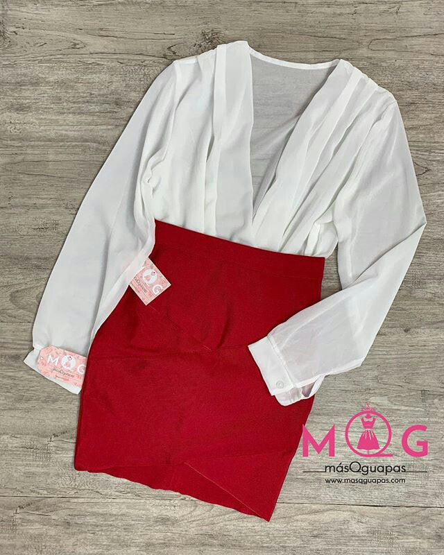 Tenue de @masqguapas datant du 10 Décembre 2018 | 21 Buttons