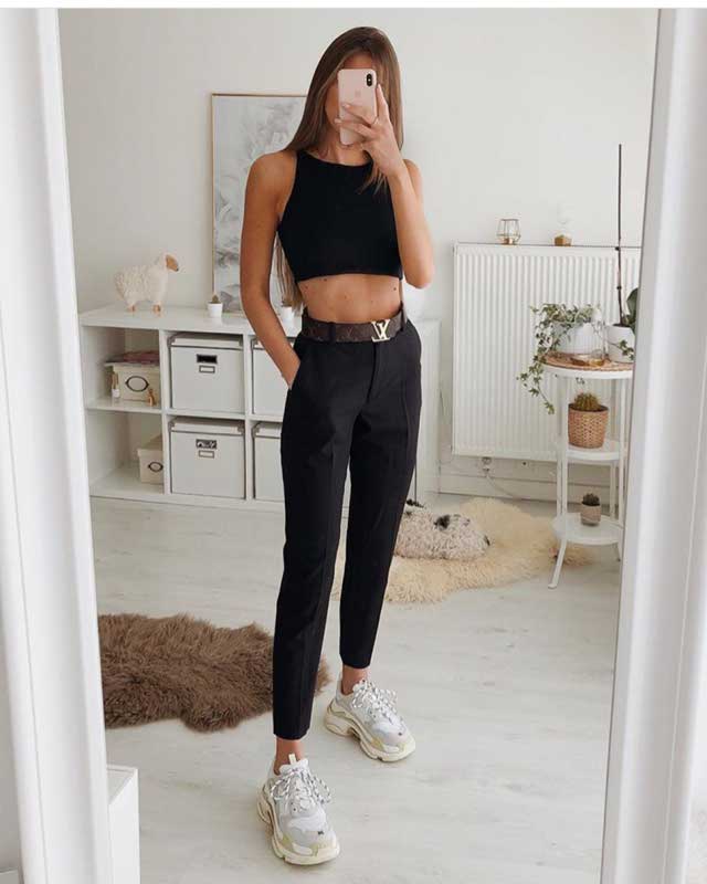 O look de @itsmars de 4 Maio, 2019 | 21 Buttons