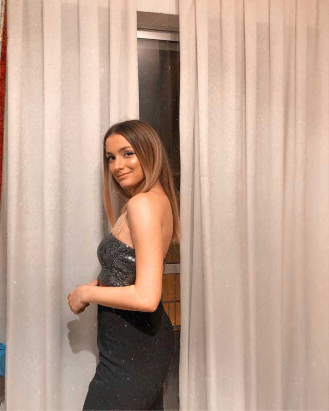 Look of @lidiagonz from 11 January, 2020 | 21 Buttons
