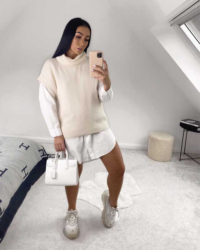 Look of @mollieshannon_ from 22 November, 2020 | 21 Buttons
