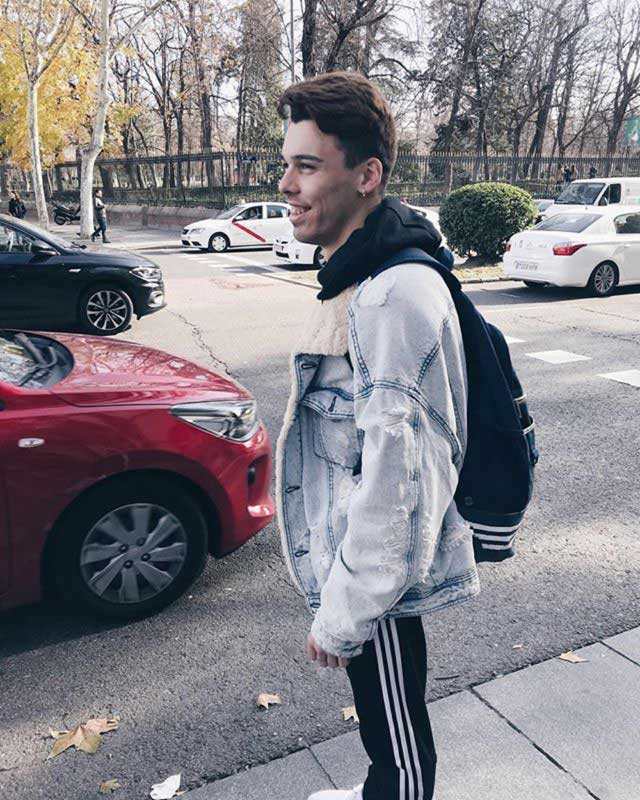 Look of @ianhrnandz_ from 3 Septiembre, 2019 | 21 Buttons
