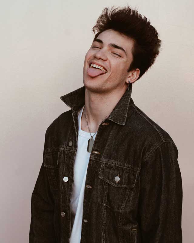 O look de @juaanperales de 20 Março, 2019 | 21 Buttons