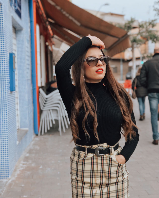 Look of @elenatorrent from 20 January, 2019 | 21 Buttons