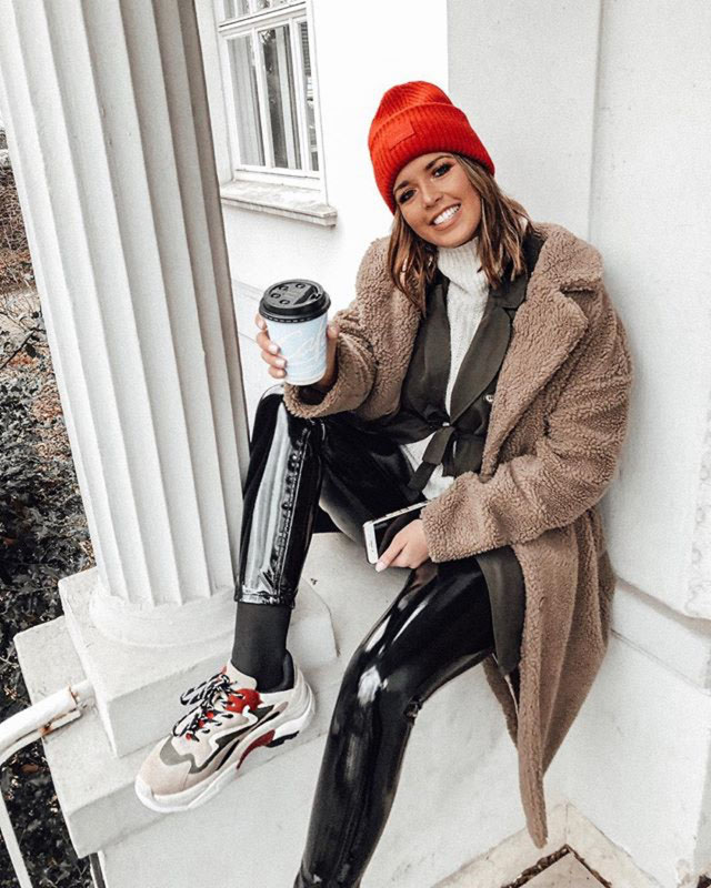 Tenue de @su_nnysa datant du 1 Janvier 2019 | 21 Buttons