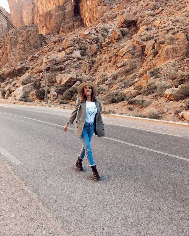 Look of @carolalro from 20 March, 2019 | 21 Buttons