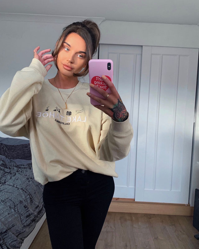 @itslaurendotcom kullanıcısının 15 Ocak 2019 görünümü | 21 Buttons