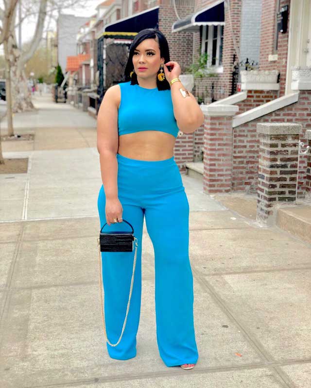 Tenue de @itsmarielena_ datant du 14 Avril 2019 | 21 Buttons