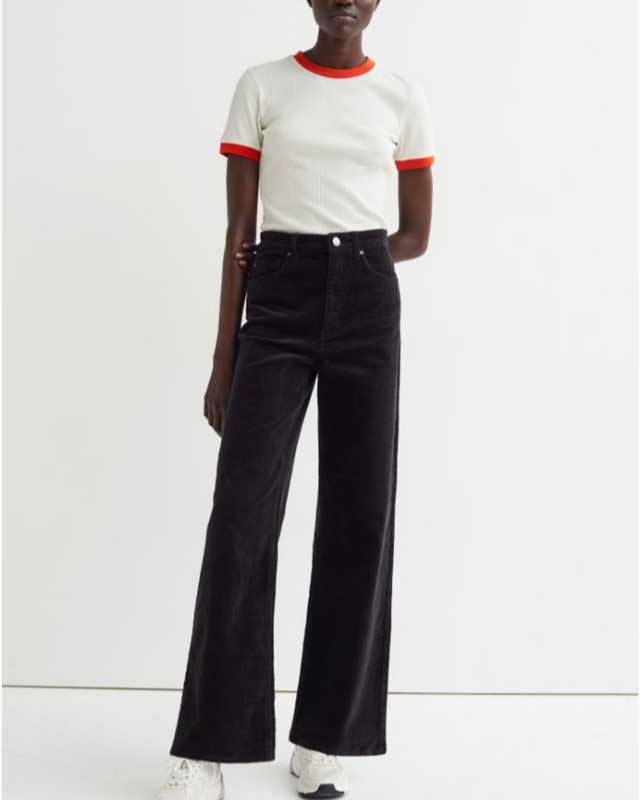 Look of @ieesap from 5 Diciembre, 2021 | 21 Buttons
