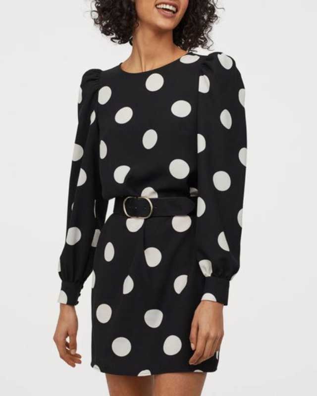 Look of @carlamonzzon from 21 Diciembre, 2019 | 21 Buttons