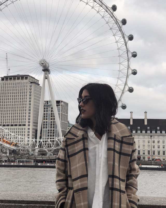 Look von @saravazquezramos vom 14 April, 2019 | 21 Buttons