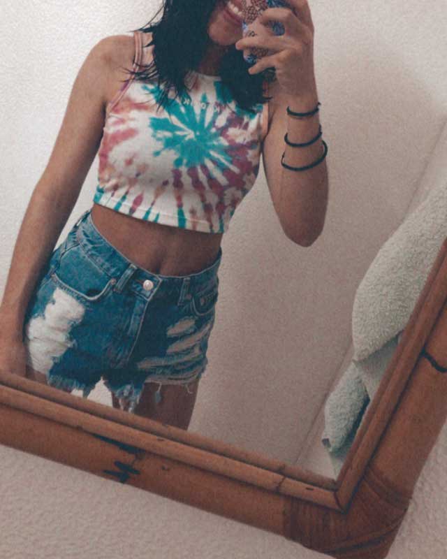 Look of @vinyetflo from 14 July, 2020 | 21 Buttons