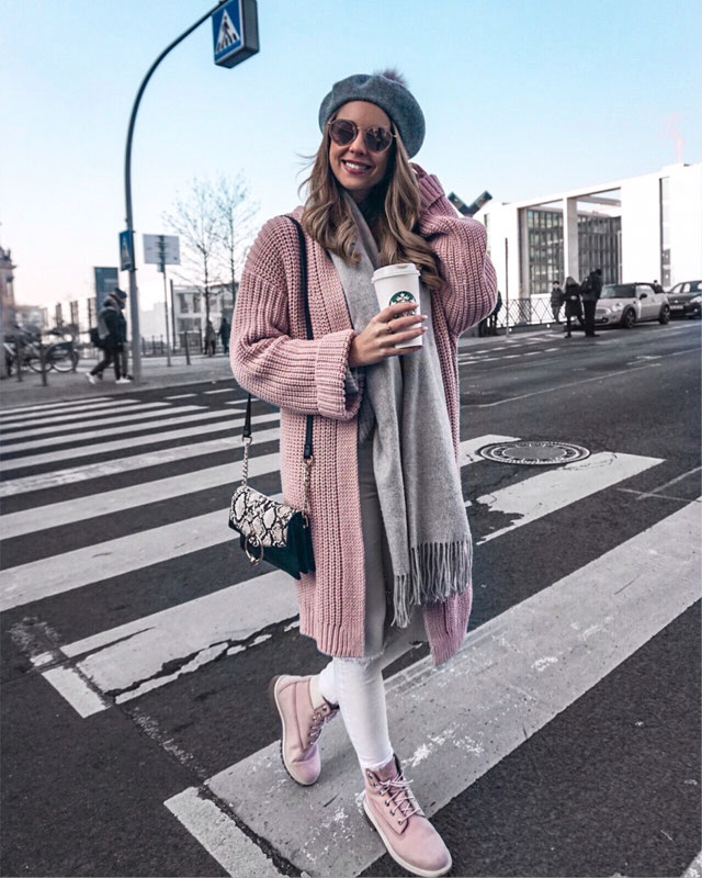 @about.desiree kullanıcısının 26 Ocak 2019 görünümü | 21 Buttons