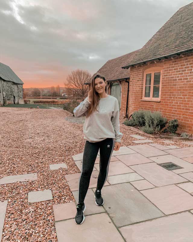 Look of @hayleyfocsan from 13 January, 2020 | 21 Buttons
