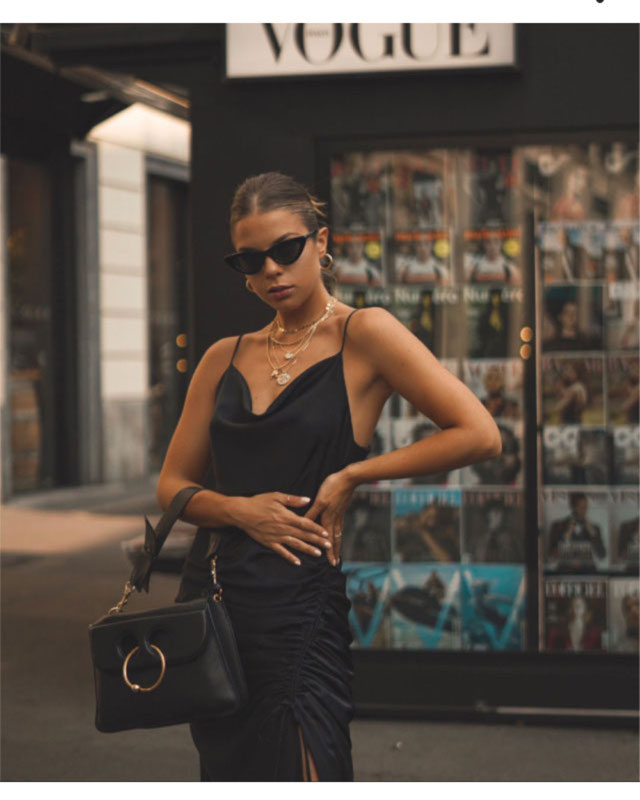 Look of @polyina from 22 September, 2018 | 21 Buttons