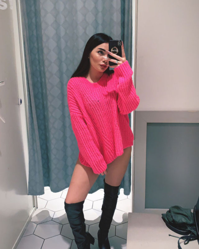 @vipwardrobe kullanıcısının 14 Aralık 2018 görünümü | 21 Buttons