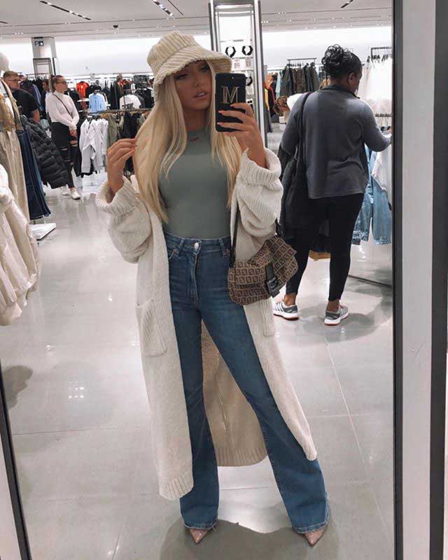 Look of @millieeroberts from 19 September, 2019 | 21 Buttons