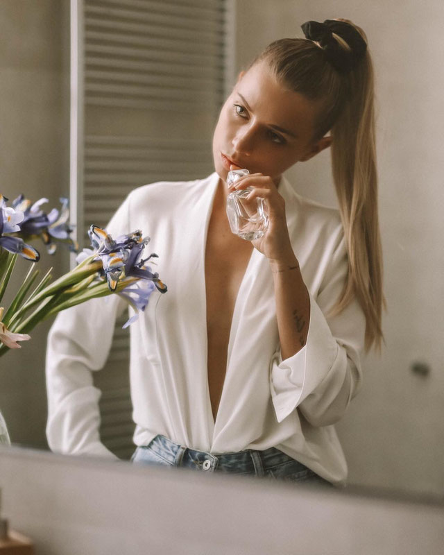 O look de @veronicaferraro de 8 Maio, 2018 | 21 Buttons