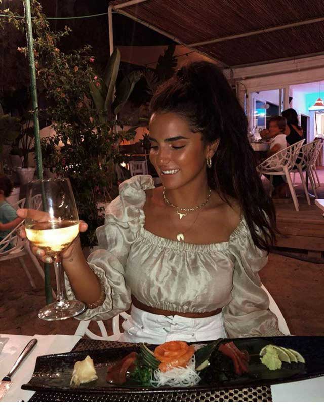 Look of @cchiarabiasi from 22 August, 2019 | 21 Buttons