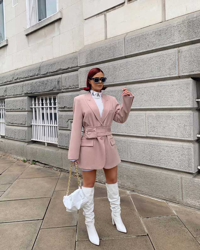 Look von @broganwest vom 27 Oktober, 2020 | 21 Buttons