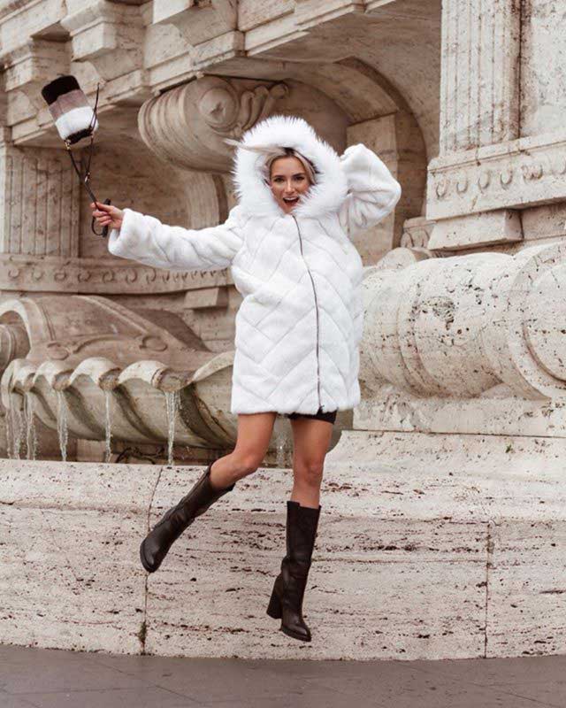 Look von @martinacorradetti vom 22 Oktober, 2019 | 21 Buttons